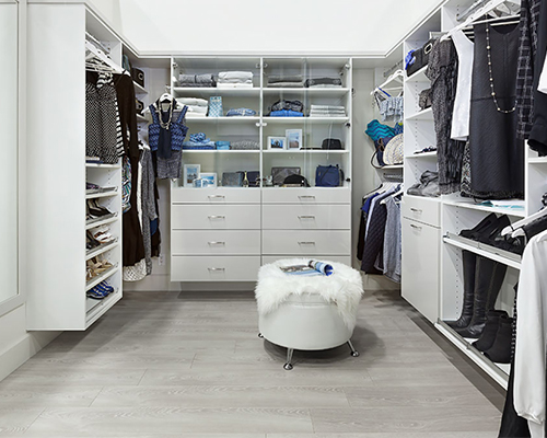 Walk-in Closet