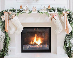 Chrismas themed fireplace