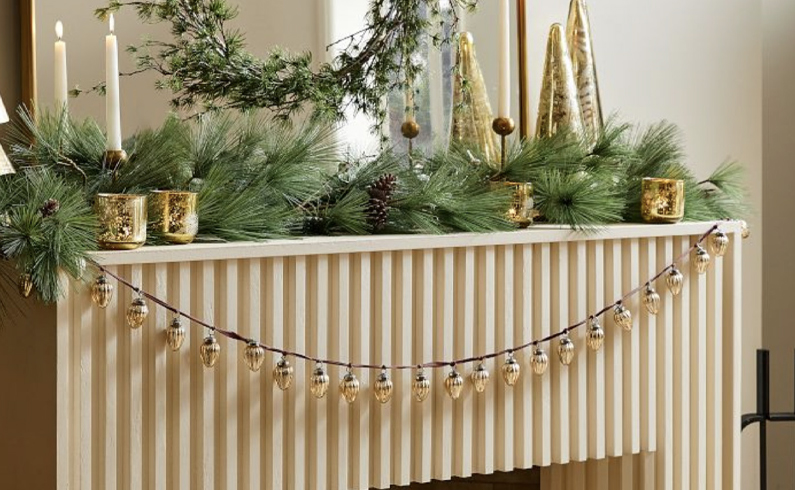 Front side of a mantel