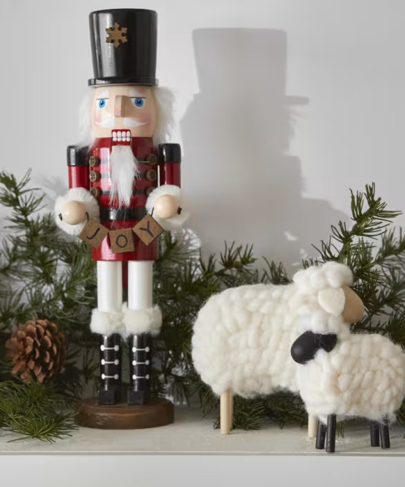 Mantel with a xmas decorations